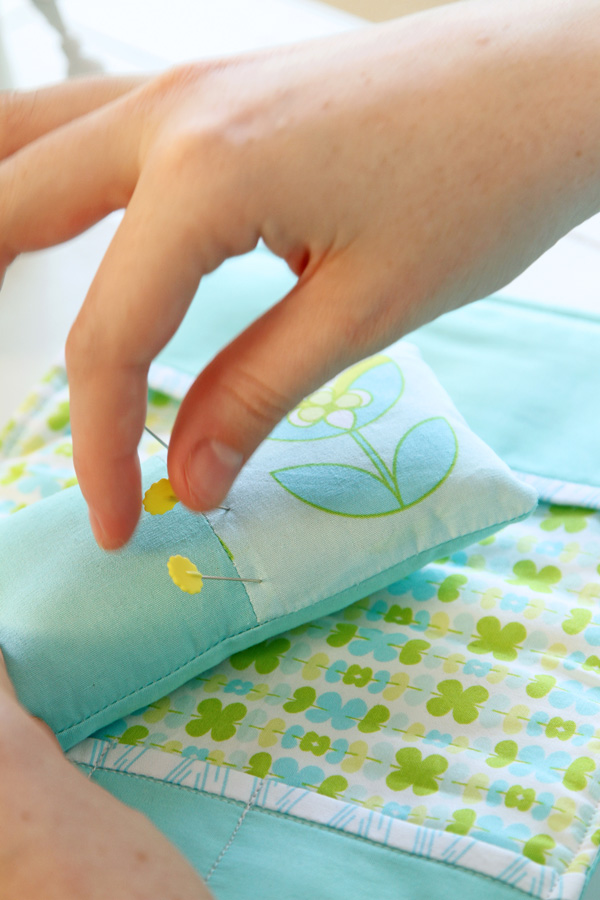 CMR_pinCushion2WEB CMR_pinCushion2WEB