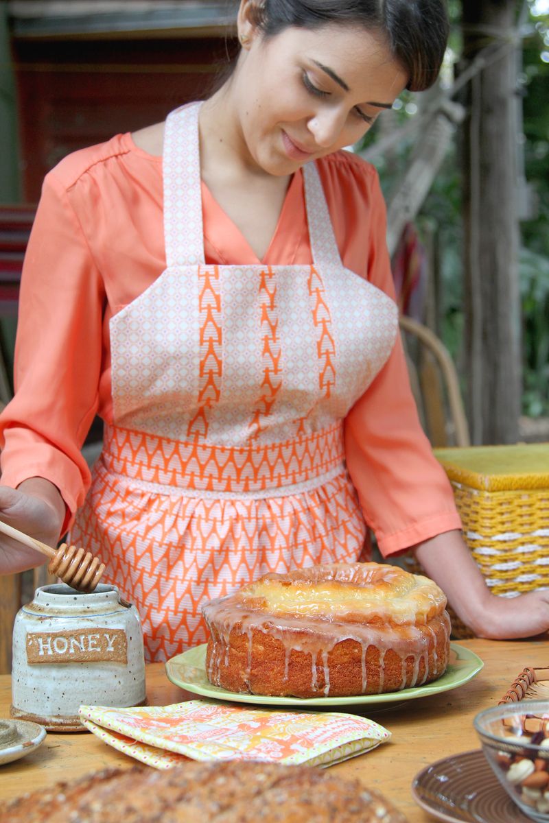 SweetAsHoney_Apron_1