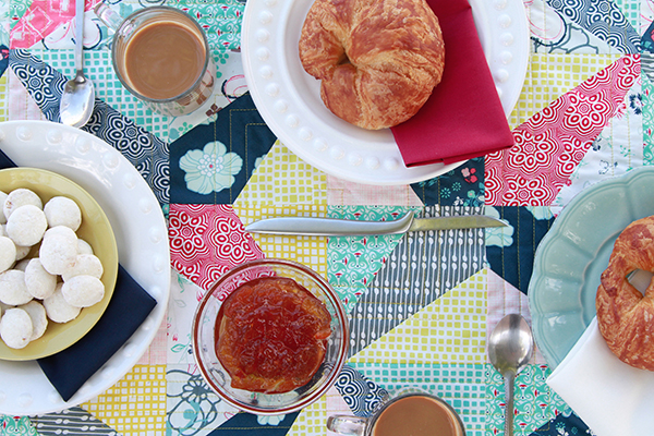 NouvElle_tableRunner-picnic_3