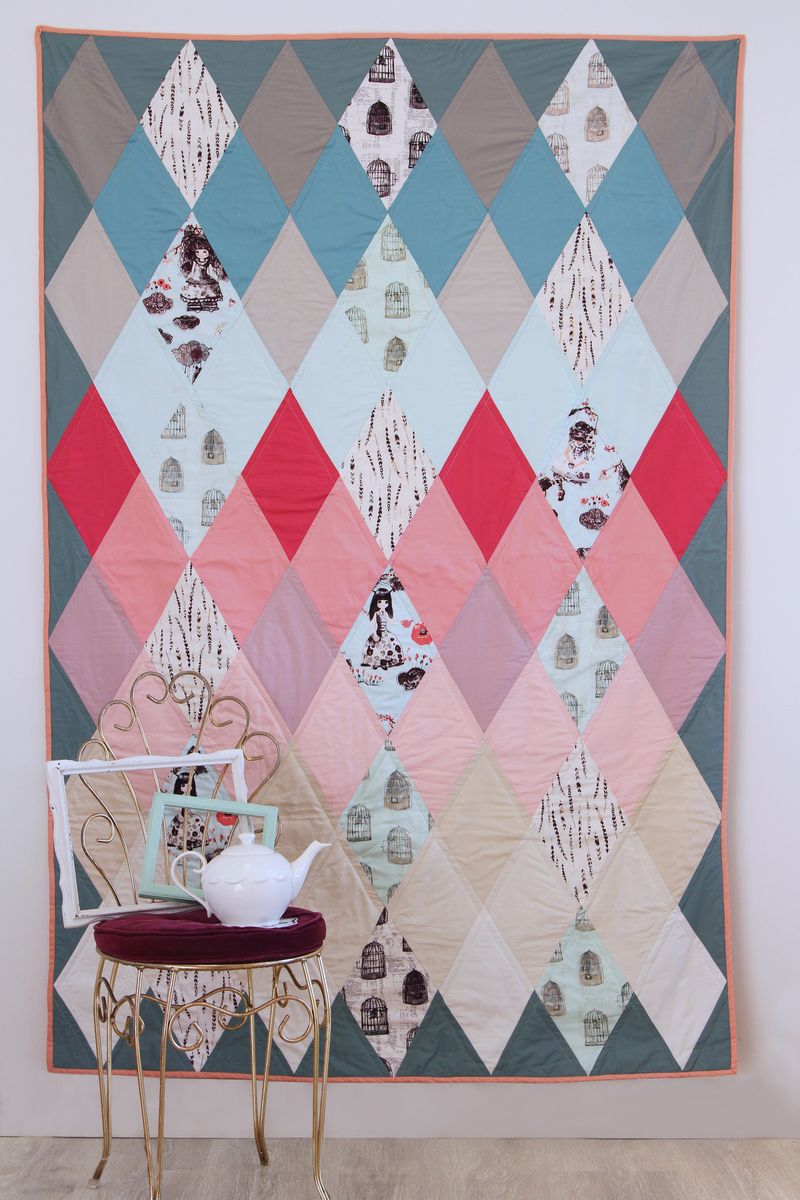 ArtGalleryFabrics_Wonderland_Quilt2_1