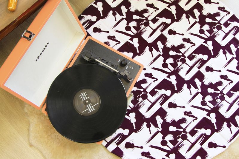 ArtGalleryFabrics_HeartMelodies_Rug_1