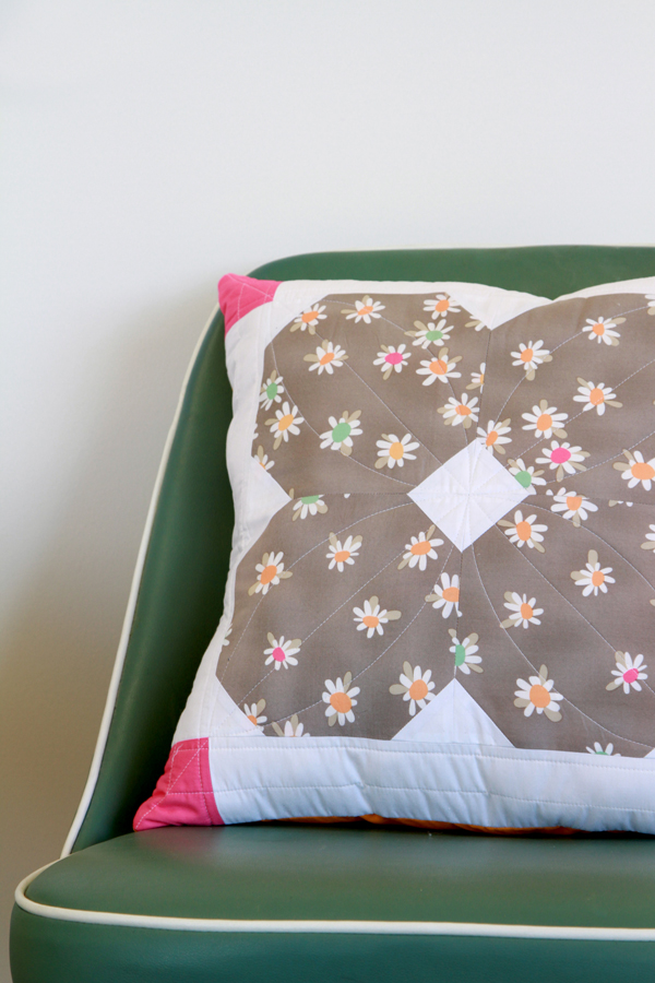 Curiosities_Sewing_Machine_Scene_9 Curiosities_Sewing_Machine_Scene_9